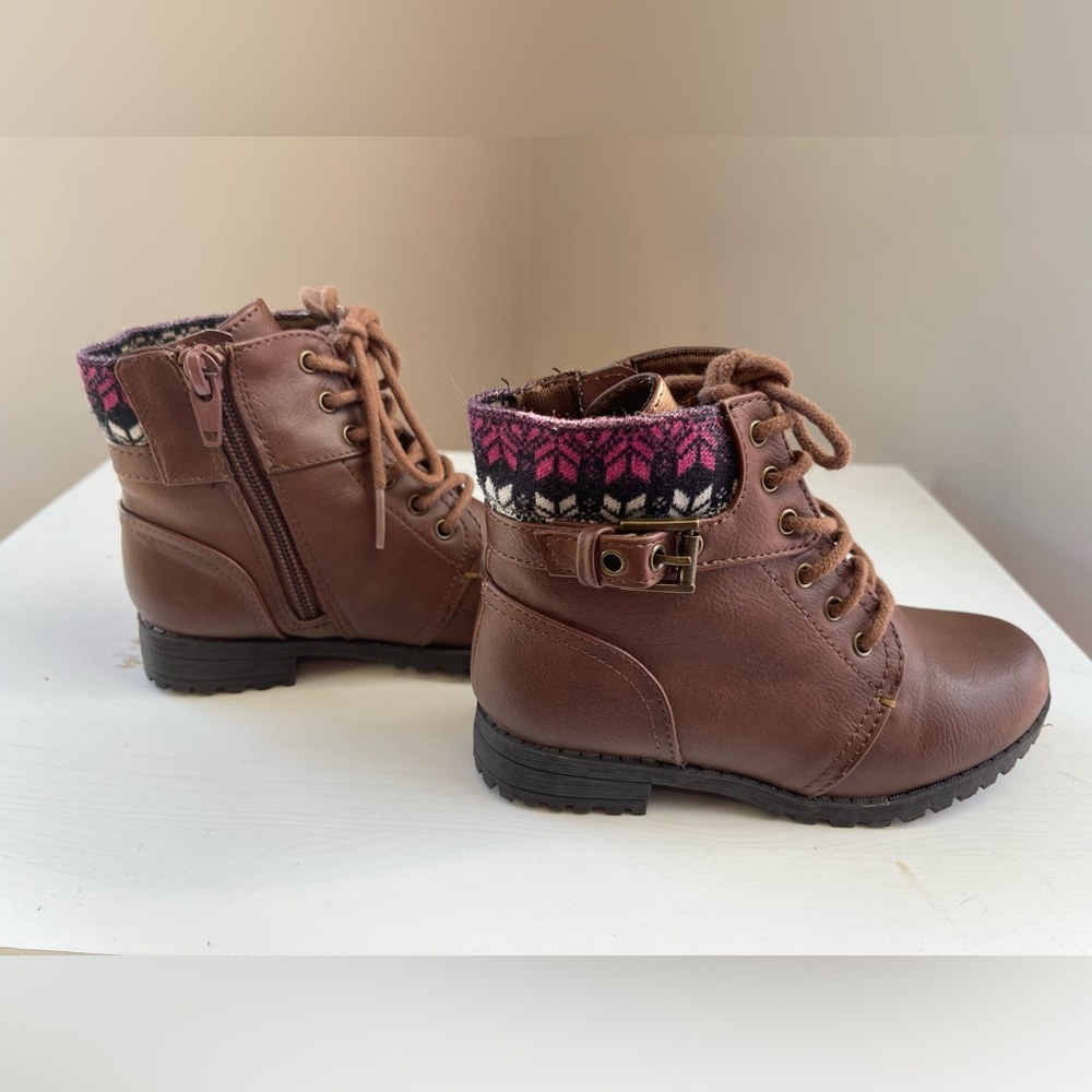 Okie Dokie girls size 10 boots